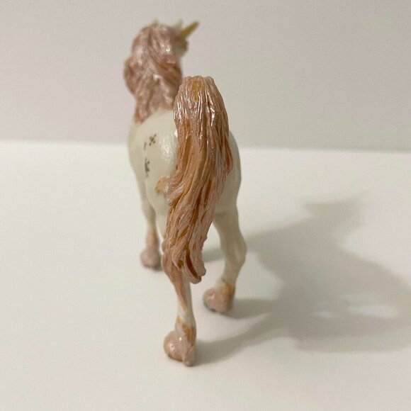 2010 Papo Unicorn Fairy Animal Fantasy Figure 4.5 Inch Tall Toy - Picture 8 of 16